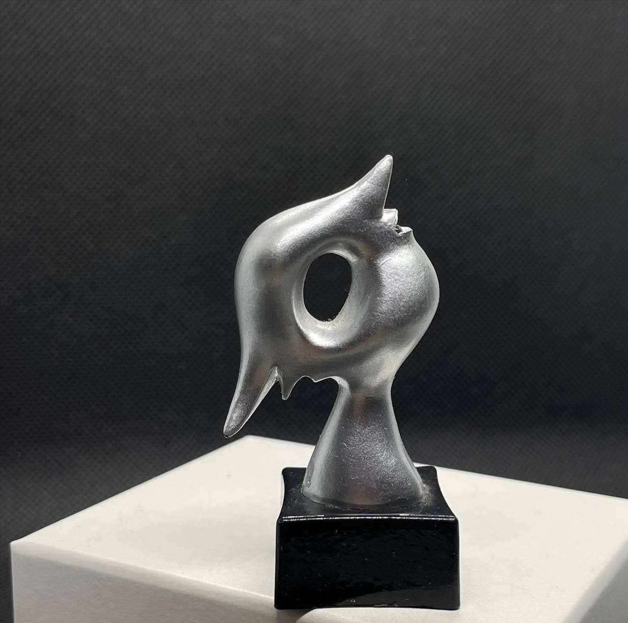 Fire Kiss — Fire Kiss (Hi no Seppun) figure, Taro Okamoto Art Piece Collection