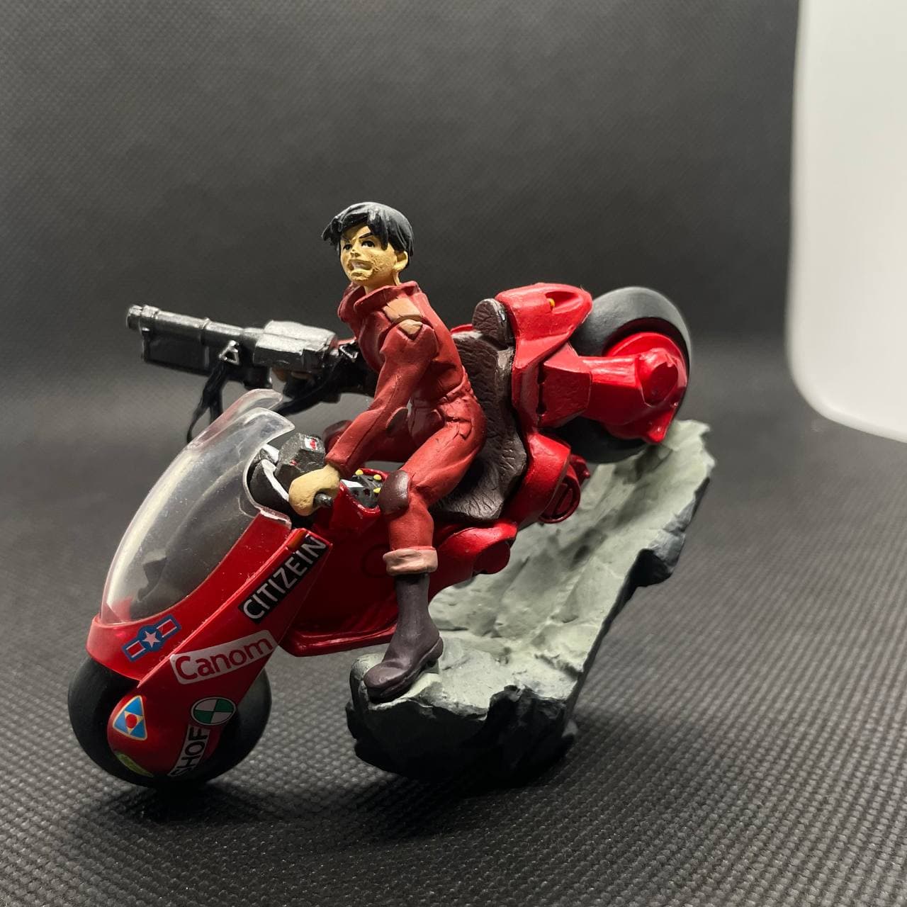 Kaneda's Bike with Kaneda Figure — Shotaro Kaneda figure, Akira — photo 1