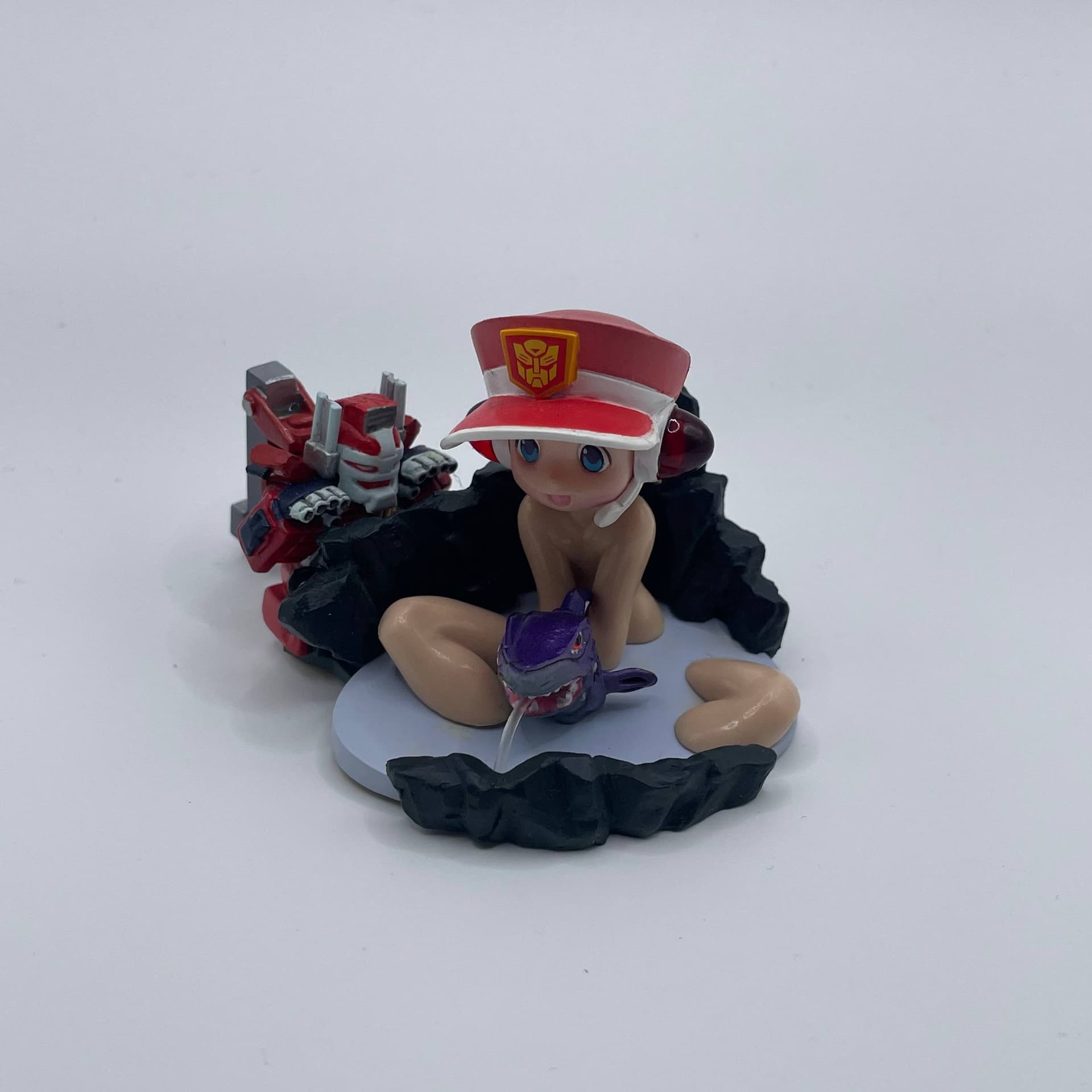 Transformers K-T Figure Collection - Ai-Chan Diorama — Ai-Chan, Sky-Byte (Gelshark), and Super Fire Convoy figure, Transformers / Transformers: Robots in Disguise — photo 1